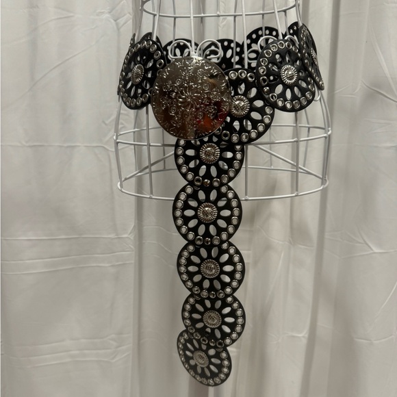 Source Unknown Accessories - Black and Silver Circle Belt
